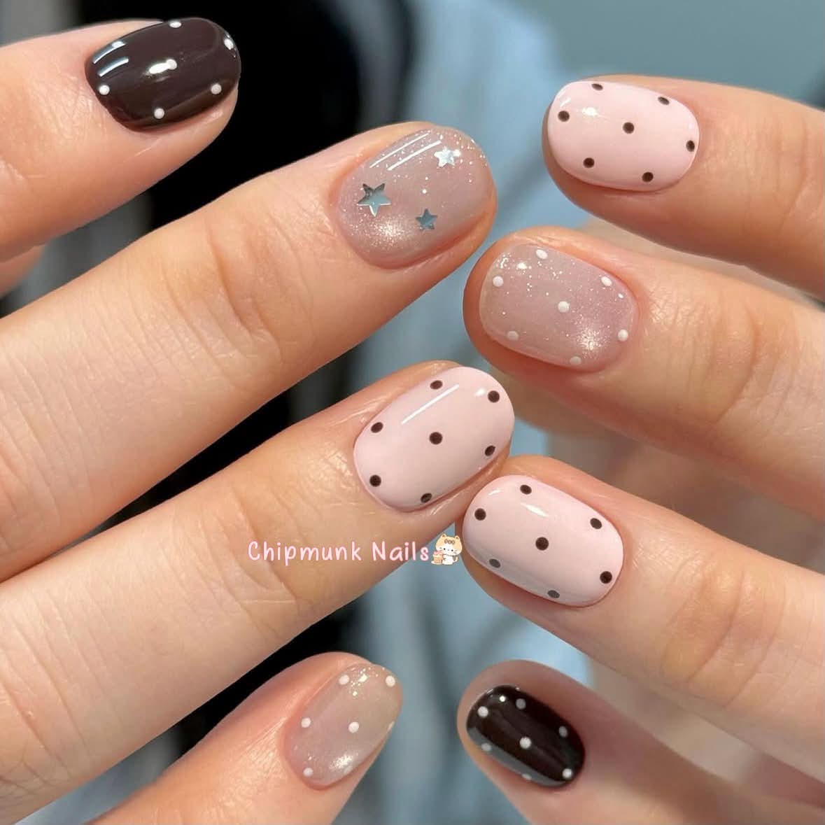 Mẫu móng tay đẹp phong cách tối giản kiểu Hàn Quốc tại tiệm nail Nha Trang